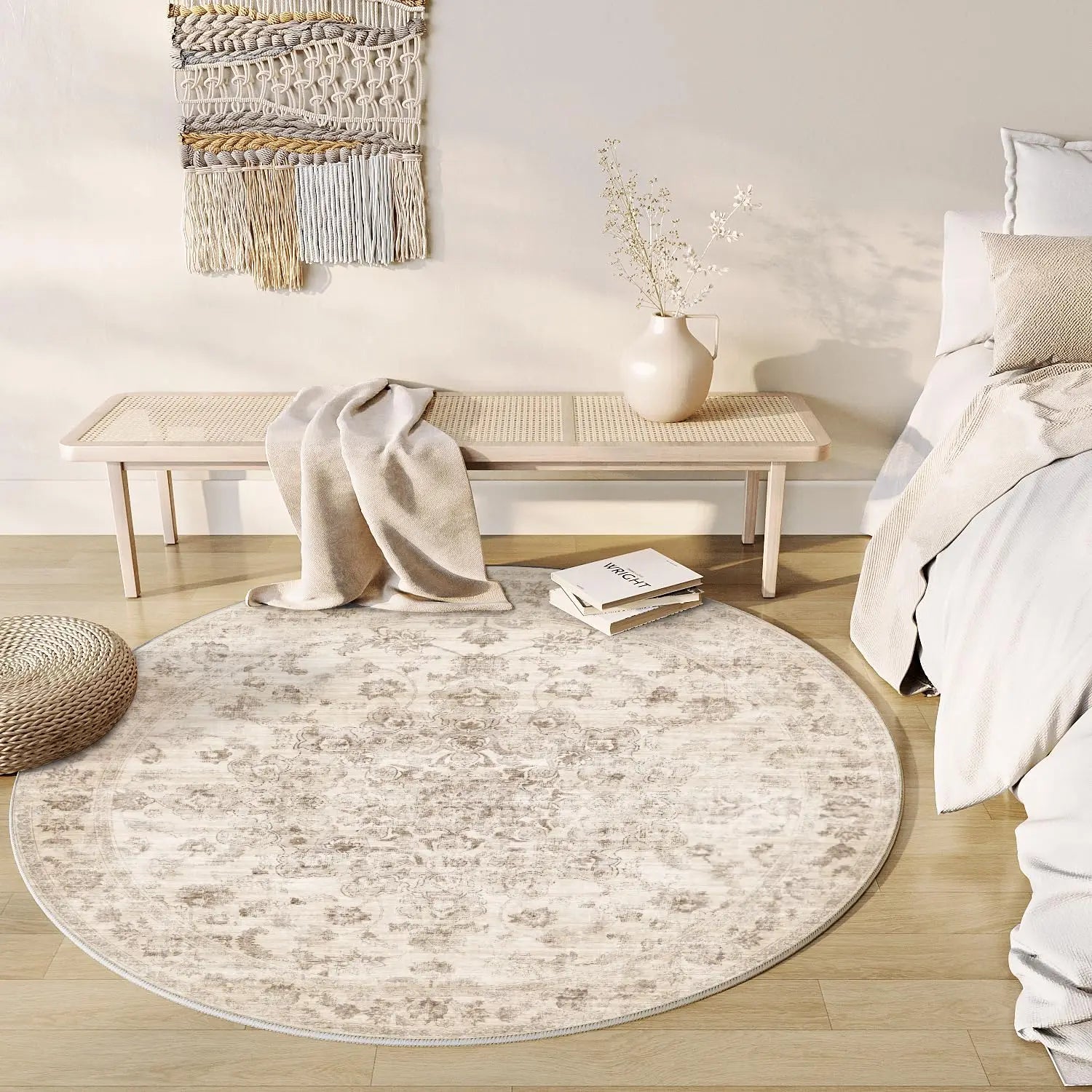 Round Vintage Floral Area Rug — Soft Cream & Beige Living Room Circle Rug